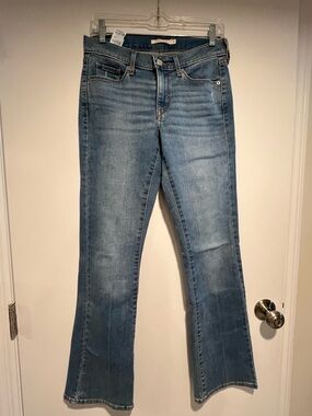 Levi's Women Medium Blue Flare Leg Jeans